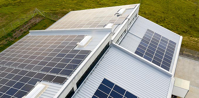 PV-Anlage auf dem Dach von einem unserer Geschäftskunden